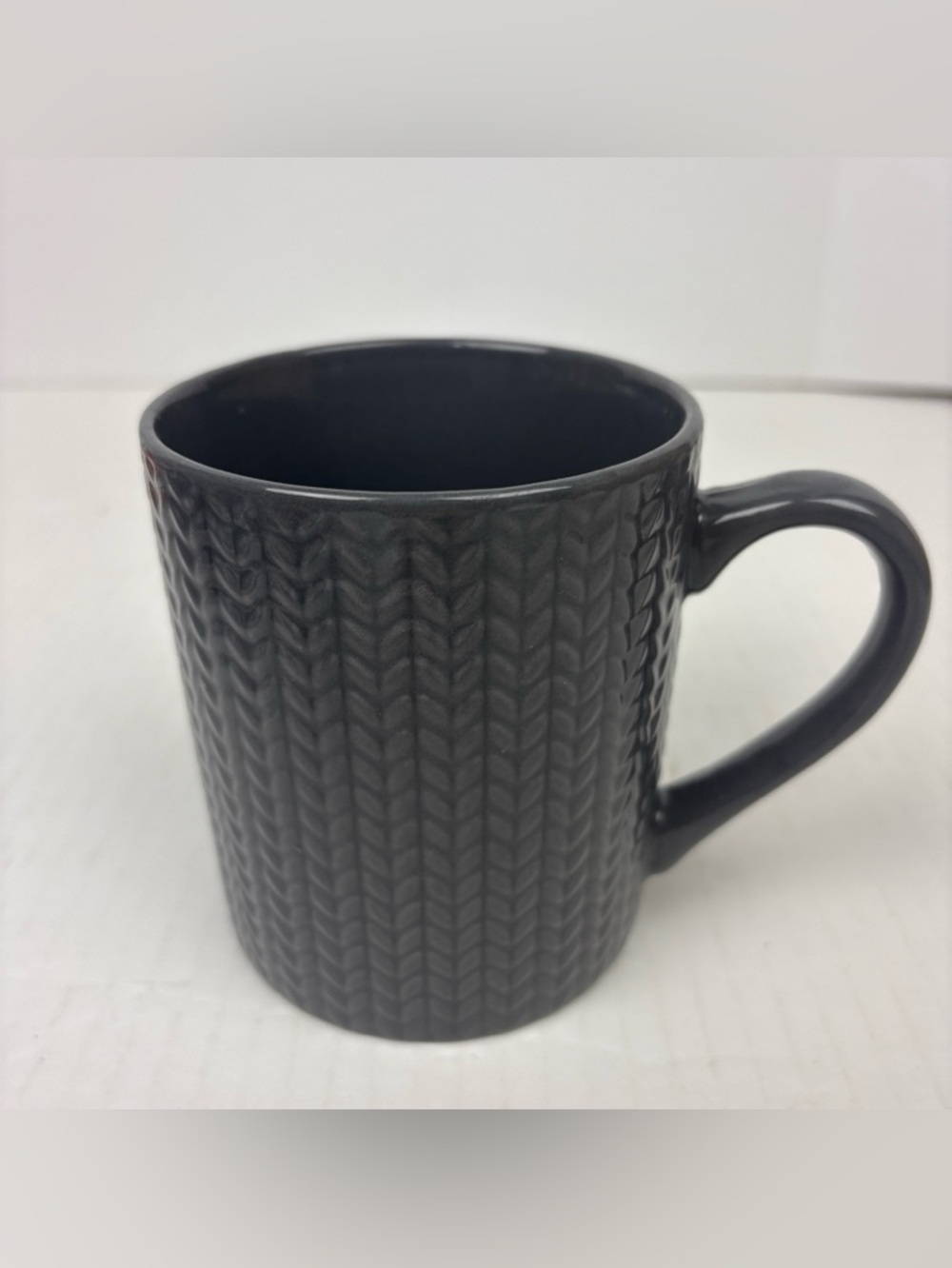 DesignPac Coffee Cup Mug Gray Cable Knit Sweater Print Ceramic Micro Dish Safe